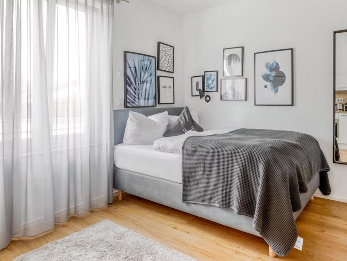 Apartment My - - Netflix *